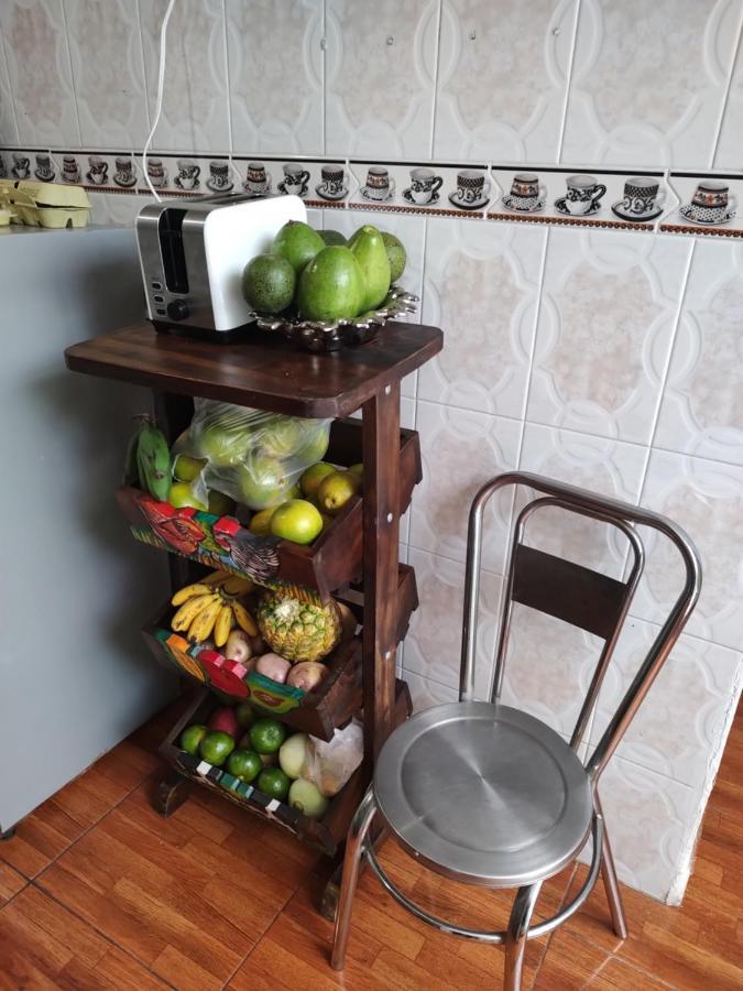 Noras Homestay Laureles Medellín Esterno foto