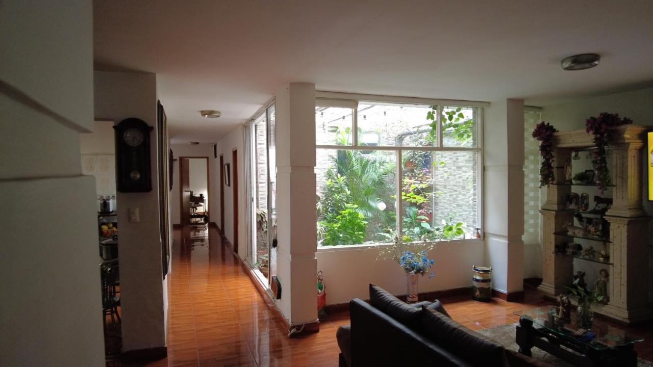 Noras Homestay Laureles Medellín Esterno foto
