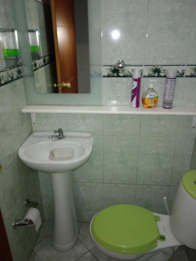 Noras Homestay Laureles Medellín Esterno foto
