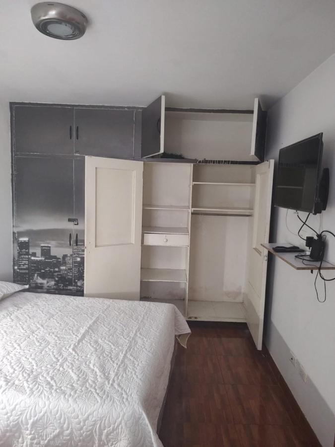 Noras Homestay Laureles Medellín Esterno foto