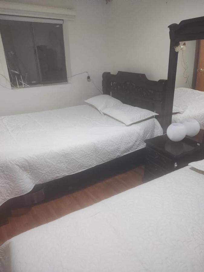 Noras Homestay Laureles Medellín Esterno foto