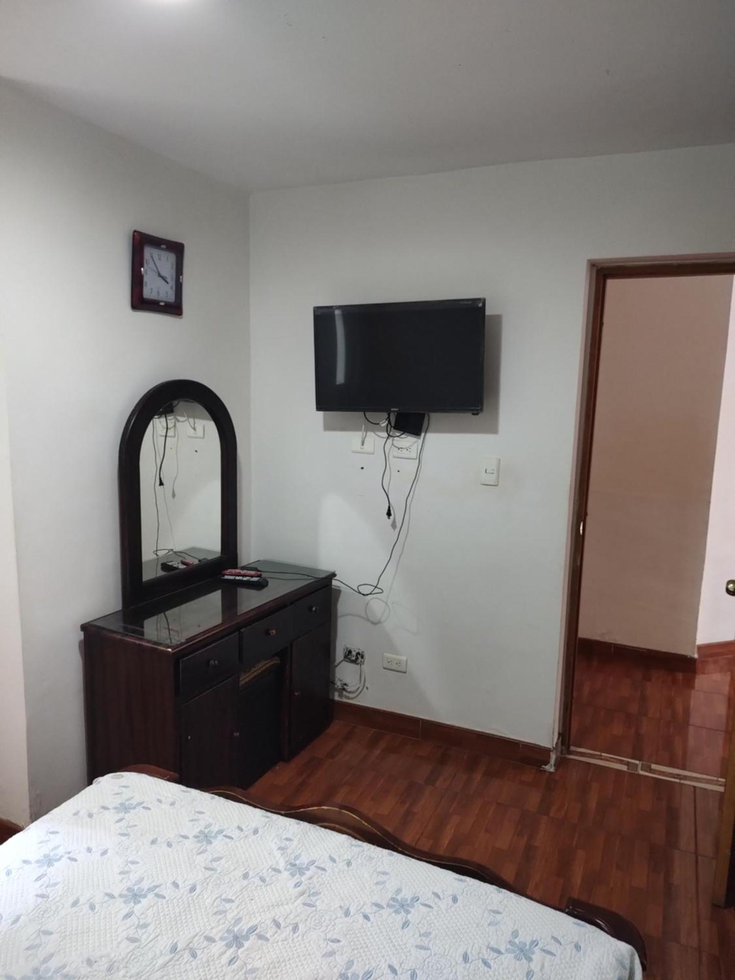 Noras Homestay Laureles Medellín Esterno foto